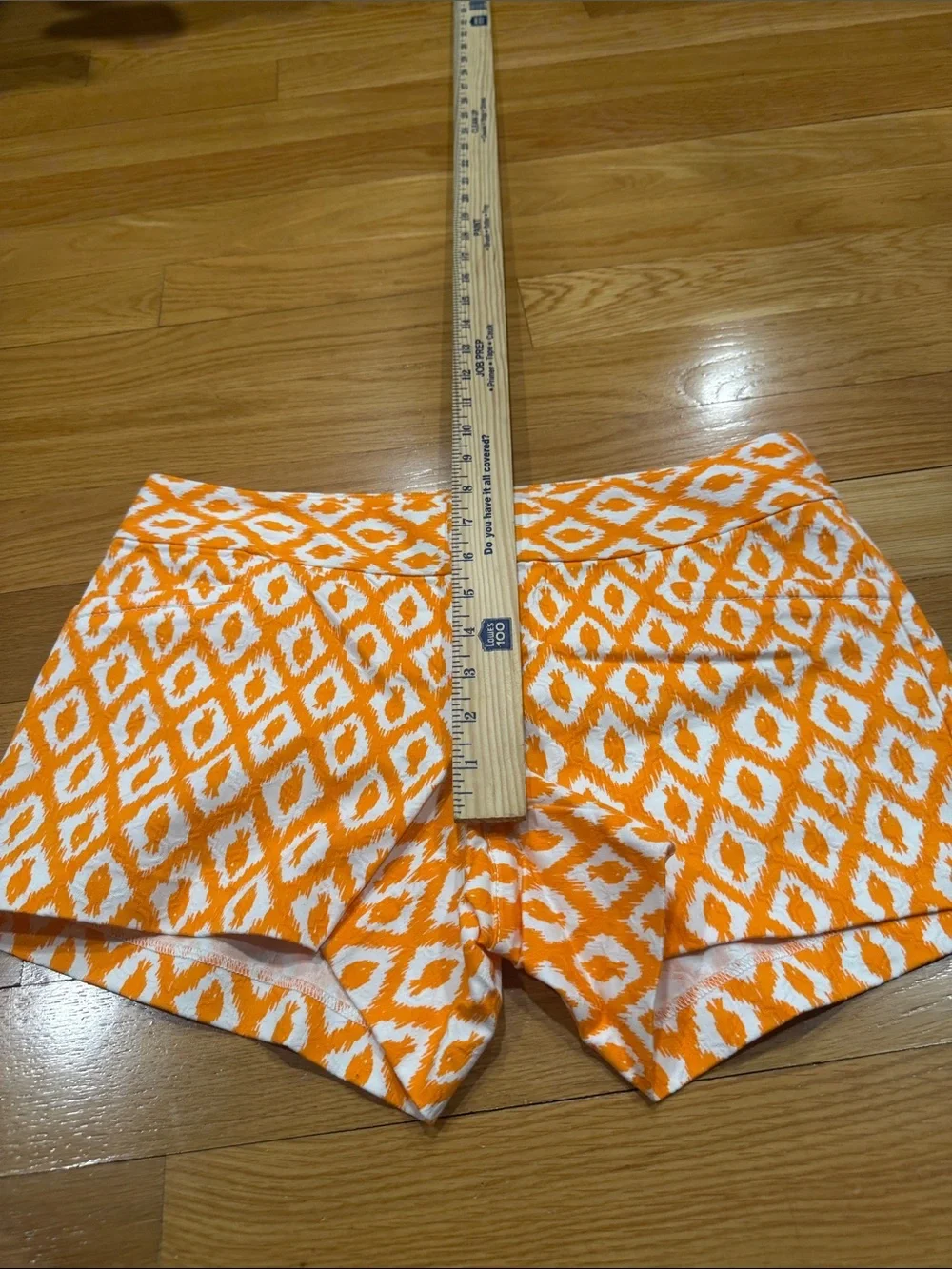Lilly Pulitzer orange and white fish print Ellie shorts size 4 .